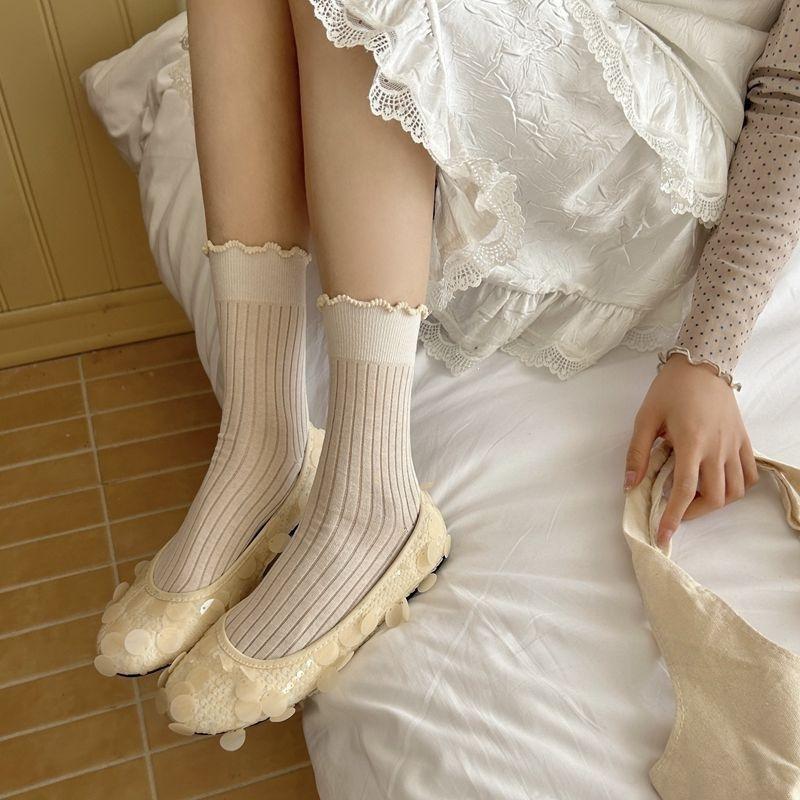 Sock-style Vertical Stripe Cake Edge, Mid-length Women's Socks, No-knit Small Bud Edge, Pile-up Socks, Spring