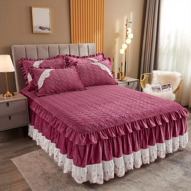 High Quality Thicken Velvet Quilted Bed Skirt King Queen Size Short Plush Bedspread Soft Warm Bed Sheet Not Including Pillowcase