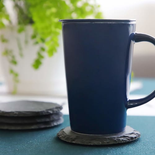 TOSSOW Natural Stone Slate Coasters, Handmade, Heat-Resistant, Insulated, Quick-Drying, Non-Slip, Set of 4, Stylish Tea Trays, Ins Style, Black, Round