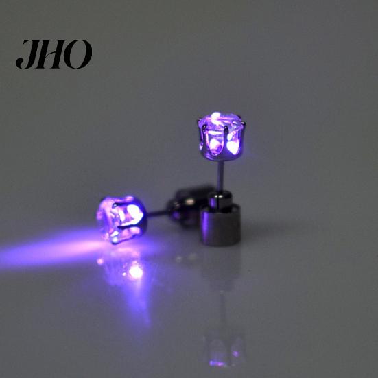 Modischer Ohrstecker 1 Stück Ohrstecker Blinken Auffällig Hohe Transparenz Handgefertigt Kunst-Damen Kristall Verzieren Tragbar LED Accessoires