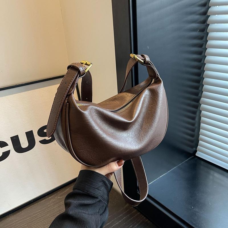 Retro Commuter Dumpling Bag 2025 New Trendy Fashion Casual Shoulder Bag Foreign Style High Texture Messenger Dumpling Bag