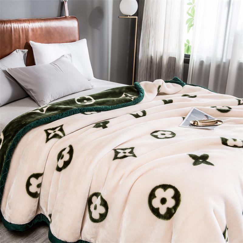 G5Z Thickened Raschel & Coral Flannel Winter Blanket for Dorms & Bedrooms