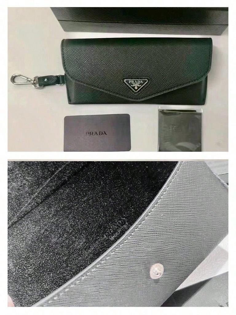 Prada Schwarzes PU-Leder Brillenetui mit Clip