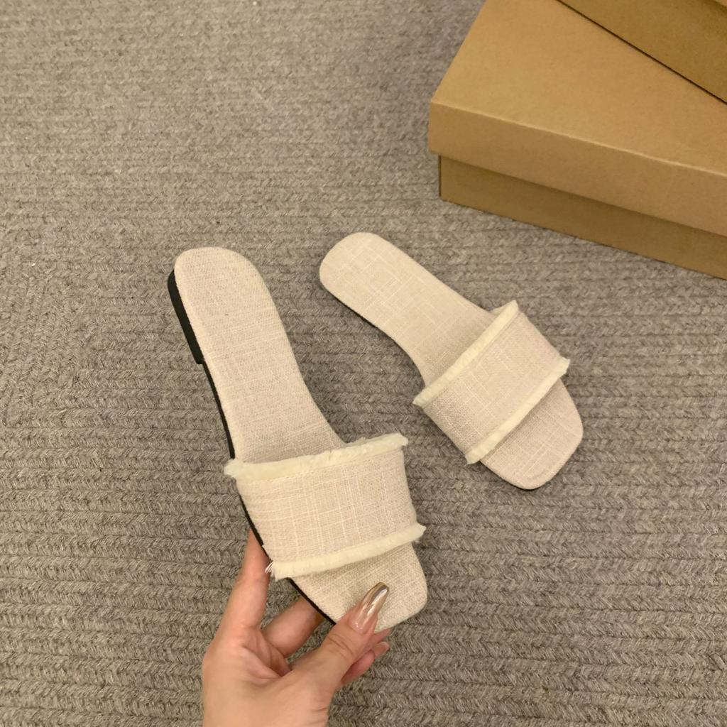 Flat bottom one-word fashion cool slippers summer new retro open-toed outer slippers light