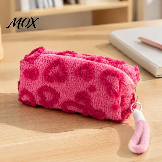 Classroom Pencil Pouch Plush Love Heart Case, Large Capacity Stationery Organizer Soft Cosmetic Bag Pouch, Multi-function Zipper for School Office Use