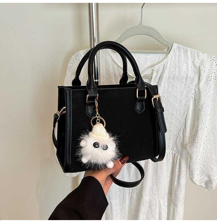 

Retro simple shoulder women s bag fashion niche messenger bag women s 2025 autumn new Korean trend handbag bag