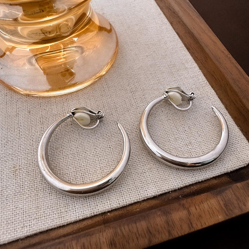 Vintage Französische Ohrclips mit ovalen Perlen für nicht-durchstochene Ohren