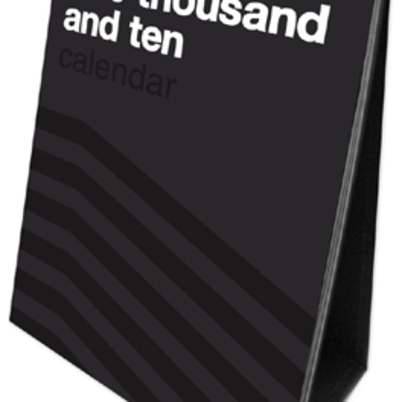 

2010 BIGBANG OFFICIAL Calendar type A (desktop)