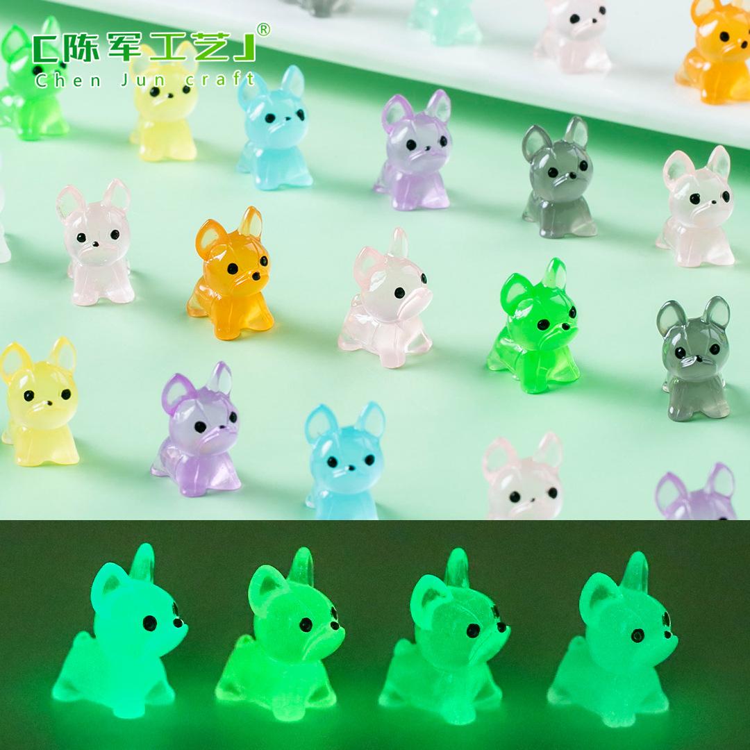 

5Pcs Luminous Glitter Mini Resin Cute Bulldog Glow-in-the-Dark Tiny Dogs for DIY Crafts Cake Bead Decor Material Accessories 5pcs