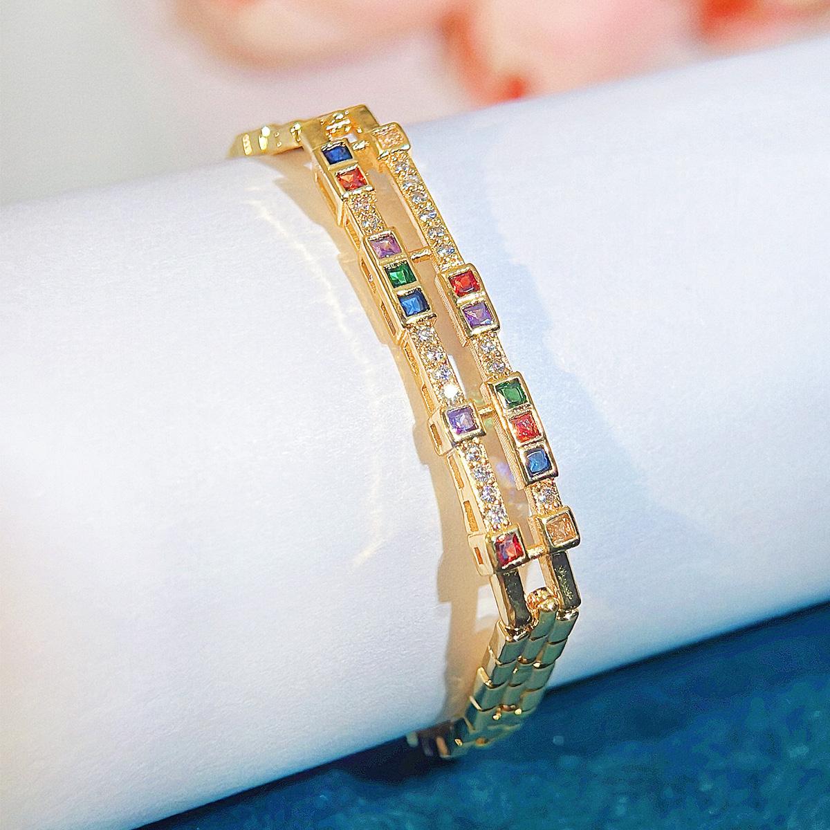 

CMM Європейський та Американський Кольоровий Цирконовий Метал Розкішний Вишуканий Ретро Екзотичний Богемський Браслет Партія може бути складена з ювелірними виробами для жінок золотий