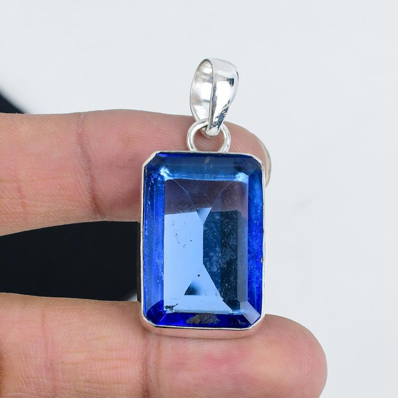 Delikatny wisiorek z kamieniem szlachetnym tanzanitem, srebro próby 925 - Ręcznie robiony design, biżuteria do noszenia na co dzień, unikalny wisiorek z tanzanitem, prezent rocznicowy