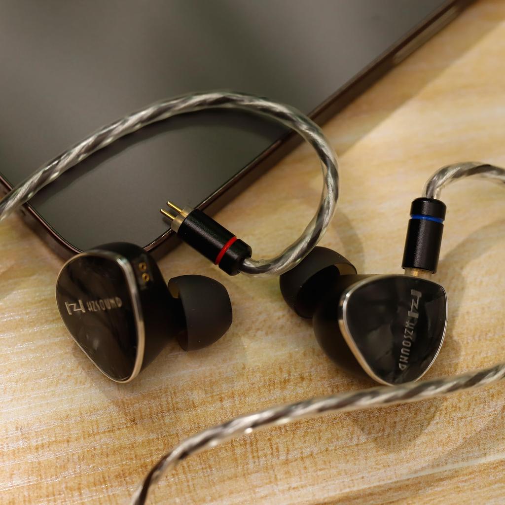 Yinyoo HZSOUND LUNA Heart Moon High-End Hybrid Wired Earphones with Resin Housing, 7 Strong N52 Magnetic Strips in 2 Rows, CNC Metal Shell, Balanced