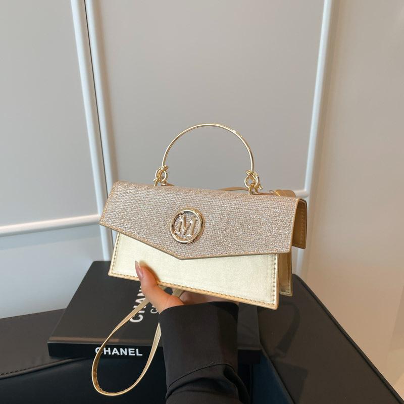 

Фактурная портативная маленькая квадратная сумка женская 2025 новая ретро мода сумка на плечо высококлассная нишевая цепочка сумка-мессенджер золотой