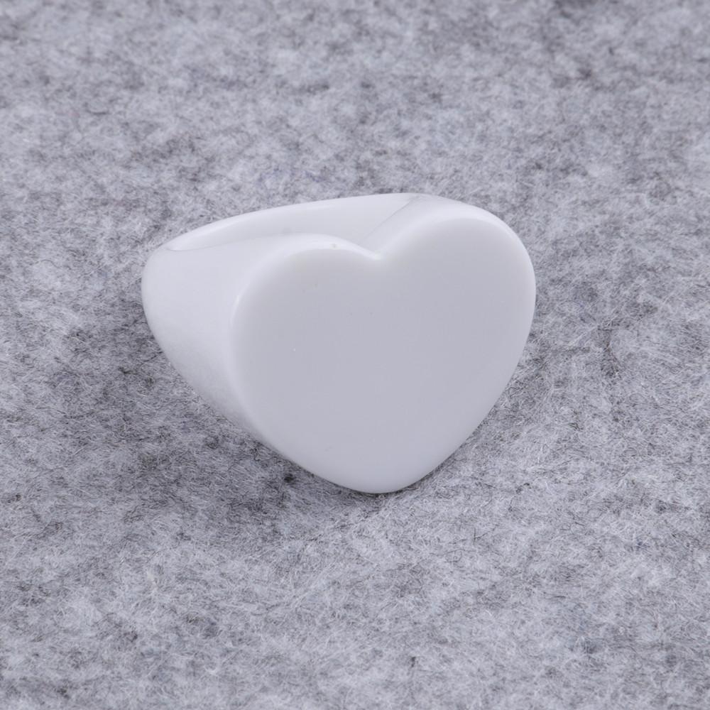 New 2025 Trend Black White Black Heart Resin Ring Geometric Round Big Heart Rings for Women Girls Fashion Party Jewelry Gifts
