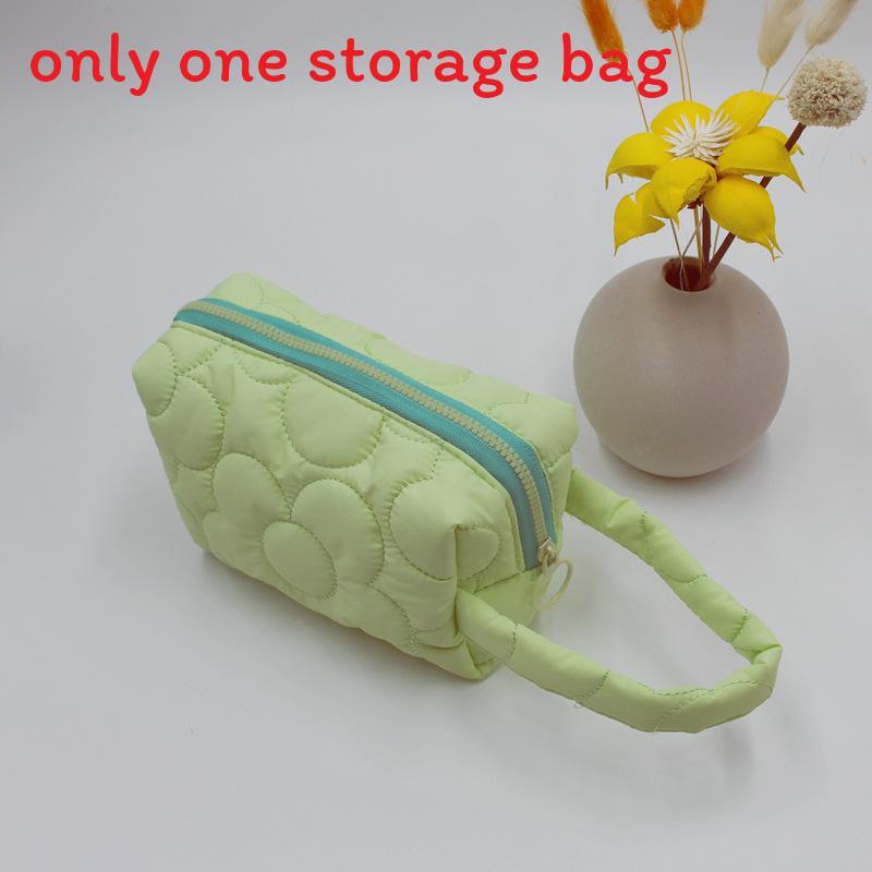 Large Capacity Makeup Bag With Breathable Polyester For Womens Daily Use