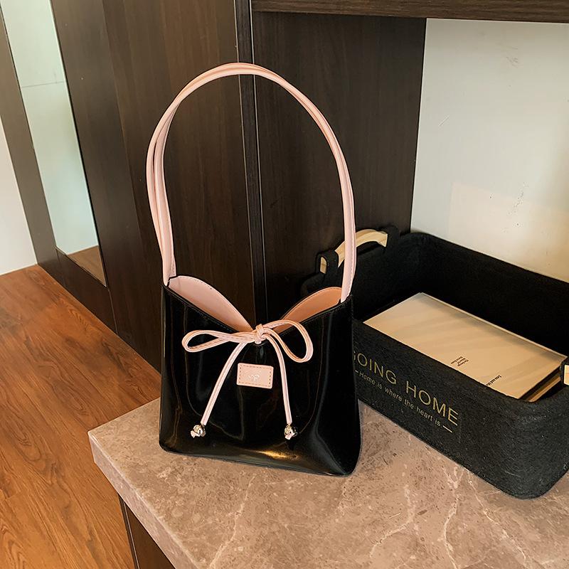 2025 new trendy summer shoulder bag women's bag simple bag fashion casual bag messenger bag bucket bag