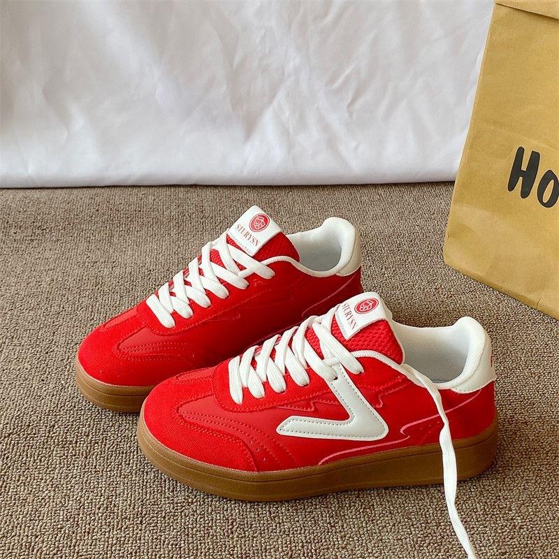 

Korean version of trend student leisure niche retro American street moral training shoes women s ins Harajuku versatile classic board shoes 40