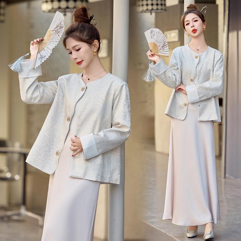 

Женский жаккардовый атласный жакет Весна 2025 - Волнистая планка, Новый китайский стиль (YJ8515) XXL (130-145 jin) сине серый