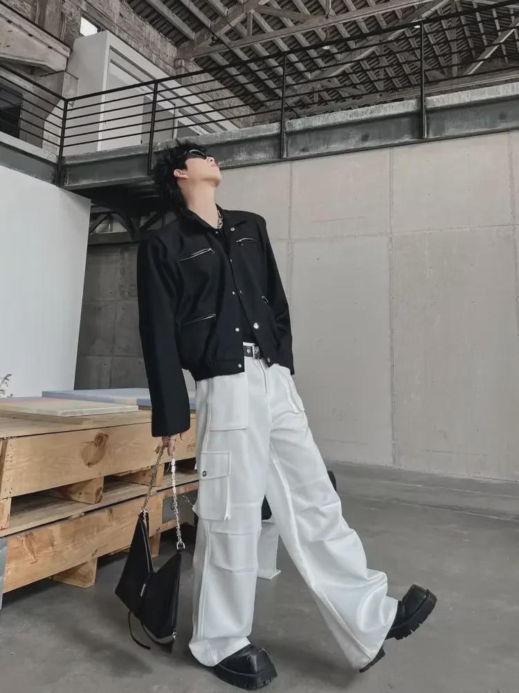 Herren Frühjahr 2023 Dunkle Kurze Jacke: Trendiges Schulterpolster-Design mit Metallreißverschluss