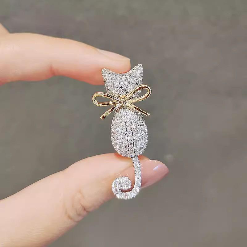 Cute Kitten Brooches, High-end Feminine Animal Corsages, Anti-glare Pins, Sweaters, Coats, Suits and Accessories