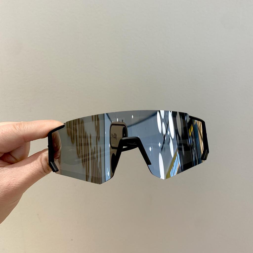 Kids' Large Frame Sports Sunglasses: UV-Protective, Windproof Ski & Cycling Goggles for Boys.