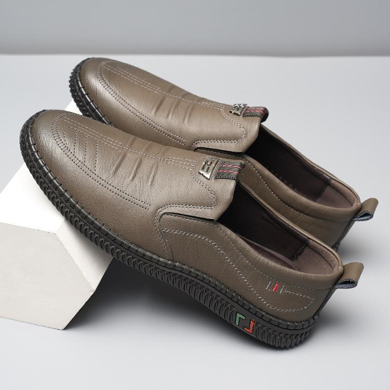 Leather shoes men's 2025 new casual shoes business men's shoes one pedal spring and autumn middle-aged father non-slip loafer shoes men
