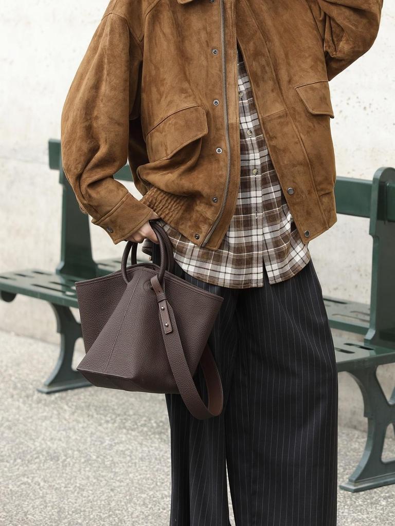 Korb-Tragetasche aus pflanzlich gegerbtem Rindsleder: Runde Ring Schulter Crossbody Tasche