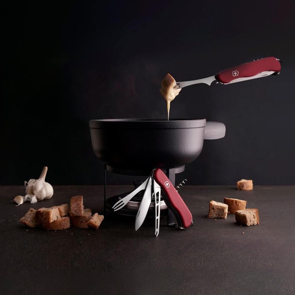 VICTORINOX Cheese Master Swiss Army Knife Cheese Fondue Large - Multi-functional Knife, Knife, Fork, Blade, 8-function Swiss-made Multi-tool