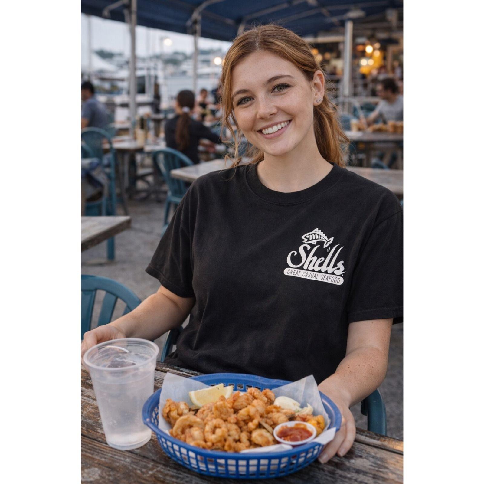 Shells Seafood Restaurant Carrollwood Florida Black & White Fish T-Shirt Medium 3XL