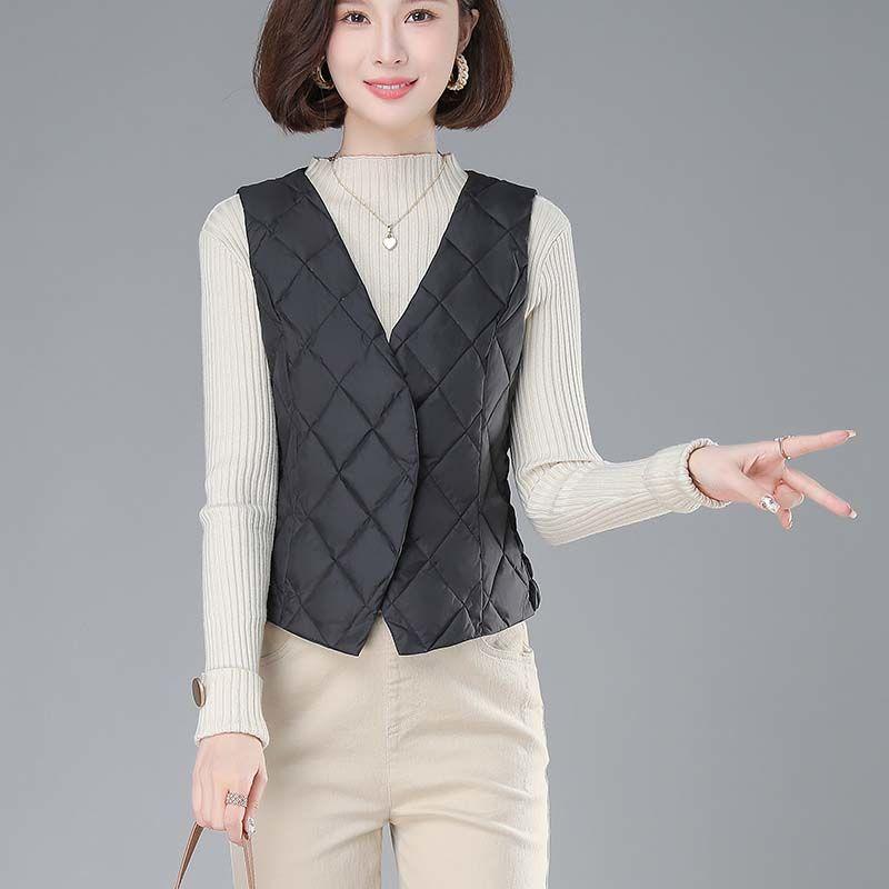 Women's Down Vest for Autumn and Winter Inner Wear Warm Waistcoat Mother's Style Short V-Neck Vest
