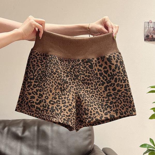 

Women s 2026 American Retro Sports Shorts - Summer Letter Print, Loose Fit Hot Pants, Versatile Design S (75-95 lbs)