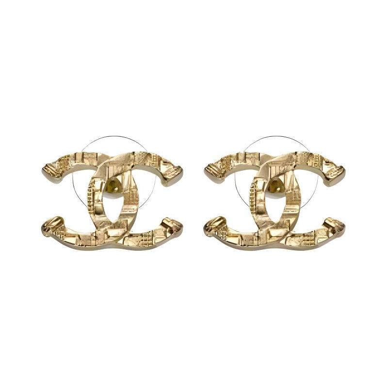 

CHANEL [23A Handicraft Workshop New Products] 23A Fashion-forward Metal Earrings Women s Gold золотий