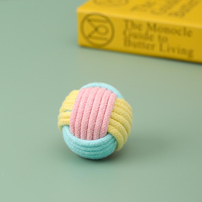 

Cat Teasing Toy: Grinding Claws & Cleaning Teeth with Macaron Cotton Rope