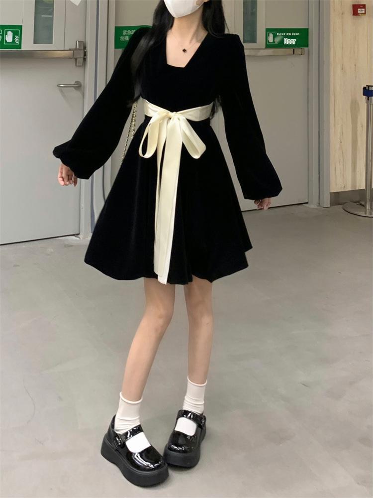 Plus Size Velvet French Lace-Up Bow Long Black Dress