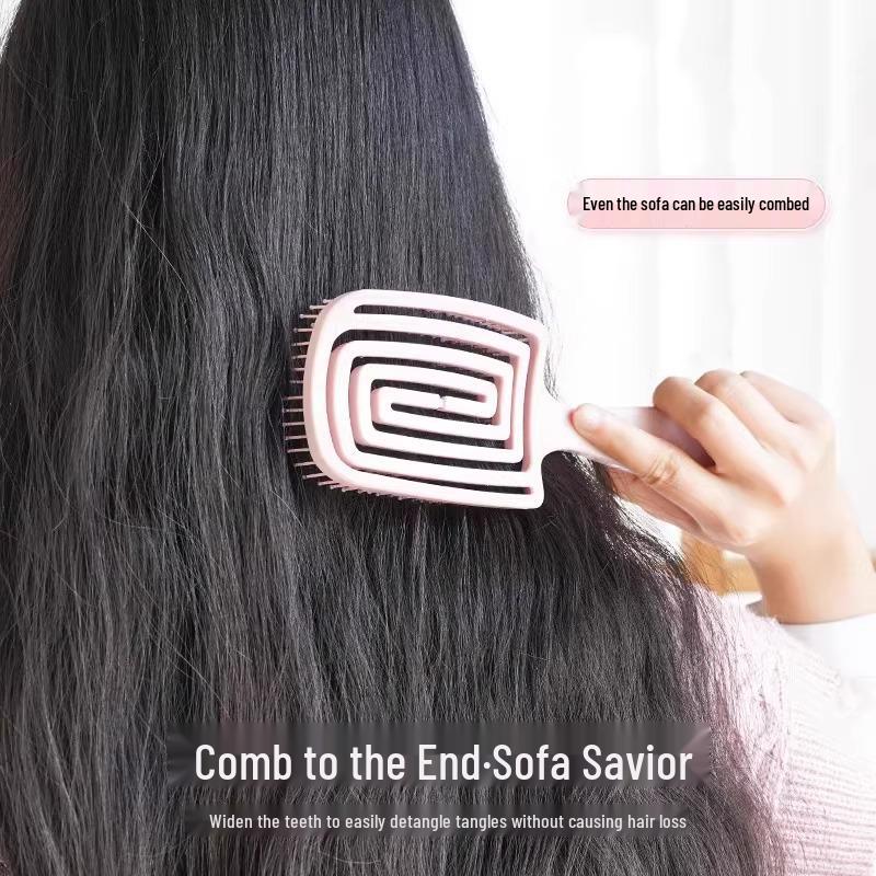 Flauschiger Stylingkamm mit hoher Krone für langes Damenhaar