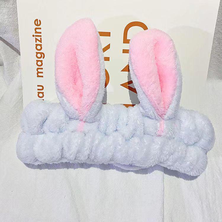 Non-Slip Cartoon Cat Ear Headband for Girls - Perfect for Face Washing and Mask Application
