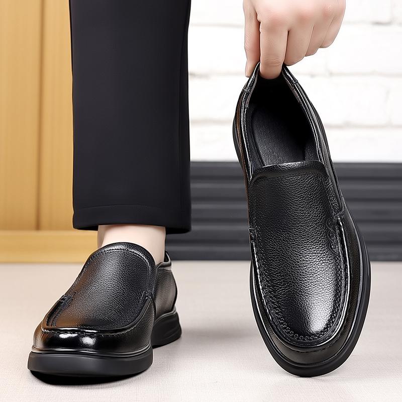 Fashion Handmade Men Flats Travel Loafers Comfy Male Moccasins Fashion Designer Slip On Boat Shoes New Genuine Leather Mens Casual Shoes