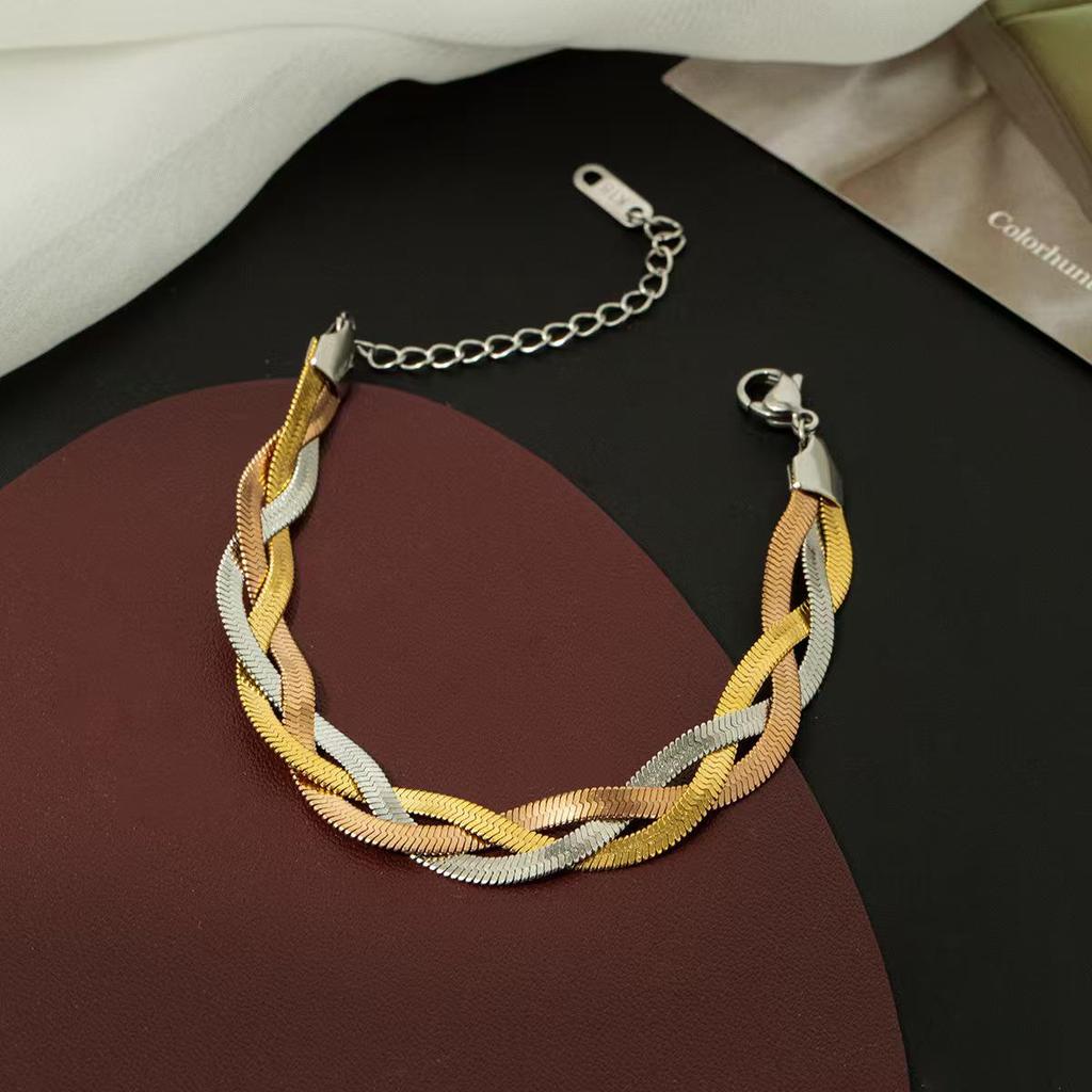 18K Gold Trendy Cuban Link Necklace: European & American Style, Non-Fading, Fashionable Personalized Chain, High-End Jewelry.