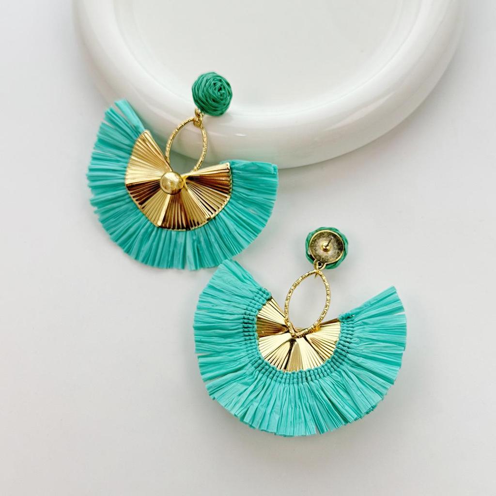 Bohemian Fan-shaped Tassel Earrings: Retro Handmade Raffia Studs for Women
