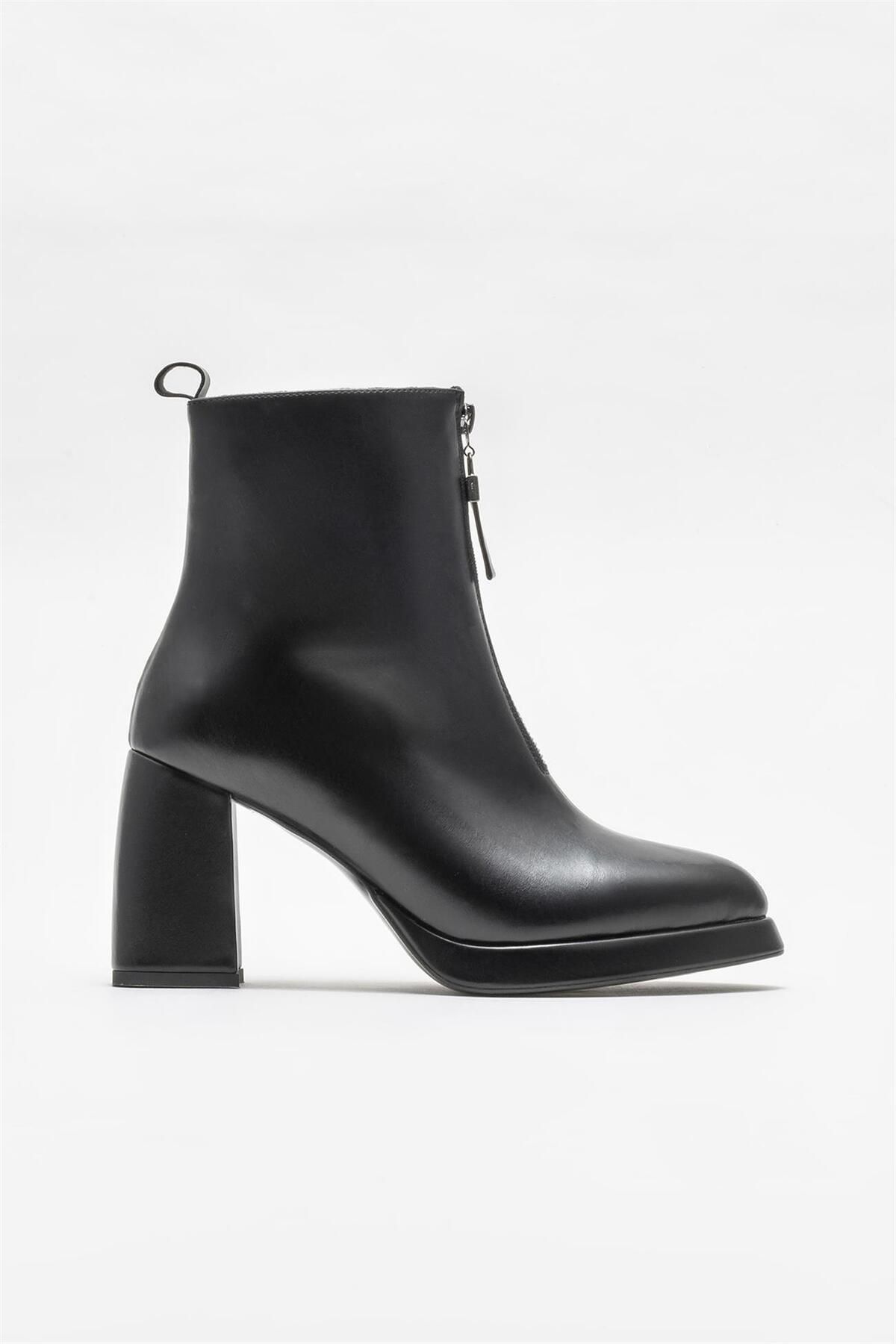 

Женские современные стильные модные черные женские сапоги на высоком каблуке