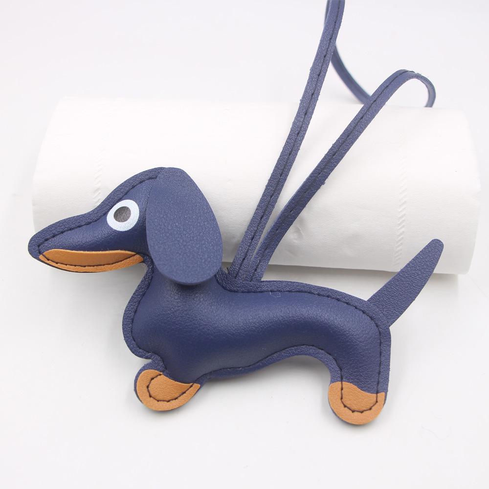 Charm de Couro Dachshund Desenho Animado em Estoque, Chaveiro de Cachorro e Acessório para Capa de Celular