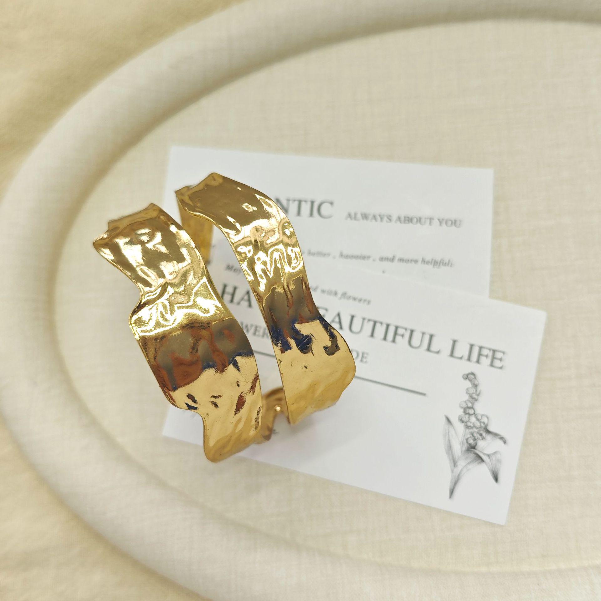 Women s Gold Double Layer Hammered Irregular Bracelet - European Retro Style золотой