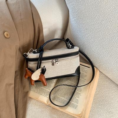 Large-capacity Versatile Casual Small Horse-shaped Handbag with A Slanted Shoulder Strap, Small Square Bag