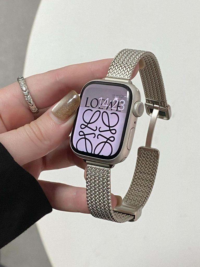 Apple Watch 10 Stainless Steel Magnetic Herringbone Mesh Strap - Compatible with Apple Watch 8/9