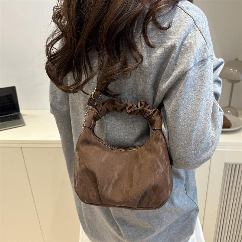 Bag Summer New Fashion Chain Messenger Bag Simple Fashion Personalized Handbag Dumpling Bag