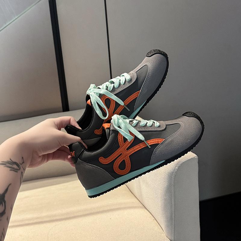 Lace-up platform German training shoes women's autumn and winter fashion retro color matching repair skin contrast color comfortable sports and leisu