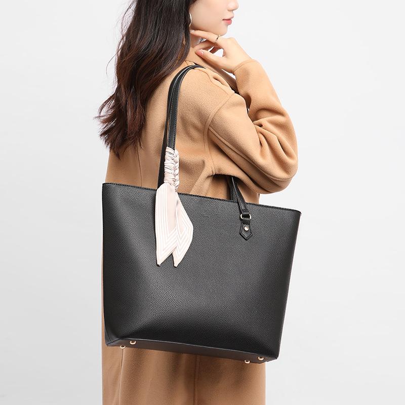 New Bag for Women's Soft Leather Scarf Tote Bag Korean Style Versatile Trendy Handbag for Women's Commuting Shoulder Bag