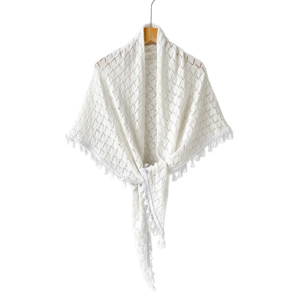 Wholesale solid color bohemian triangular scarf, hollow knit outer layer, shawl, thin scarf, annotated shoulder small shawl