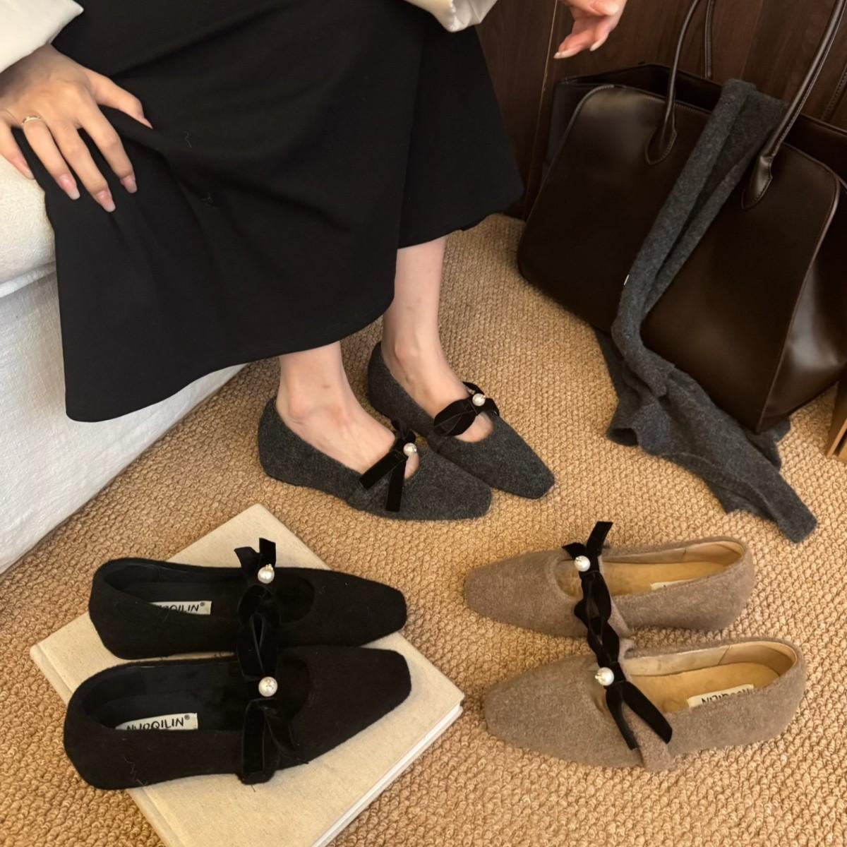 

French premium gray small fragrant wind pointed tip velvet single shoes women s evening wind thick heel fairy cotton shoes temperament Mary Jane shoes 39 хаки