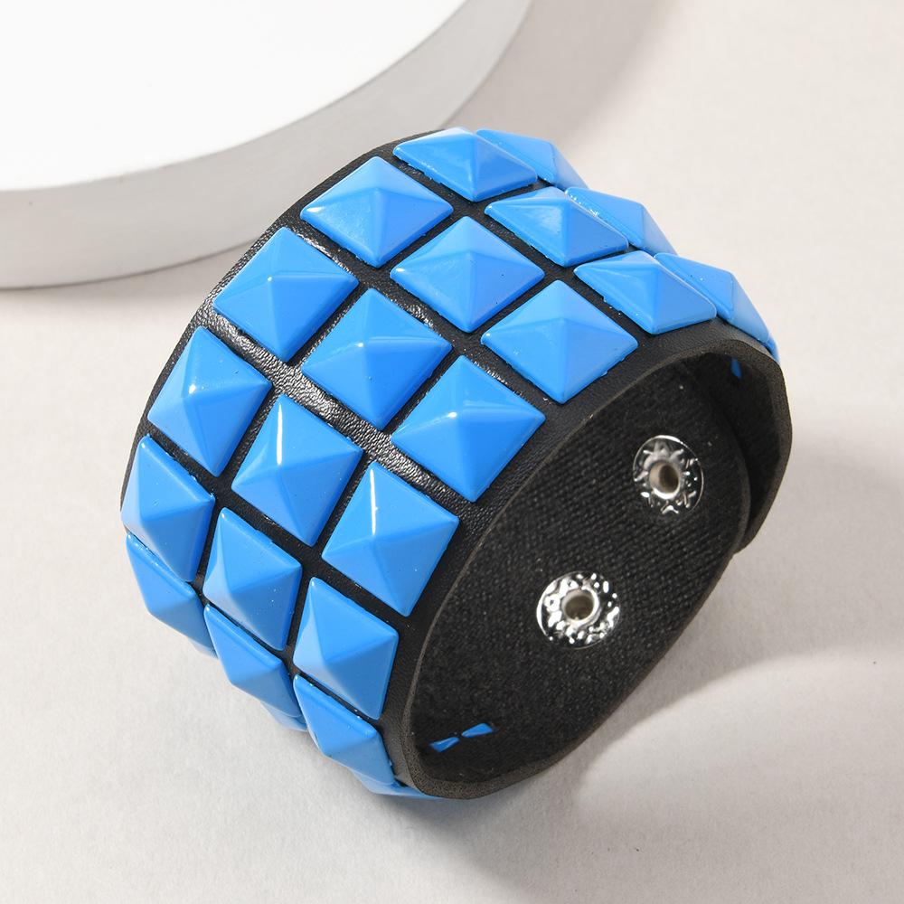 Punk Hip-Hop Rhinestone Bracelet Retro Western Wasteland Hottie Leather Snap Bracelet for Women Jewelry HUANZHI New